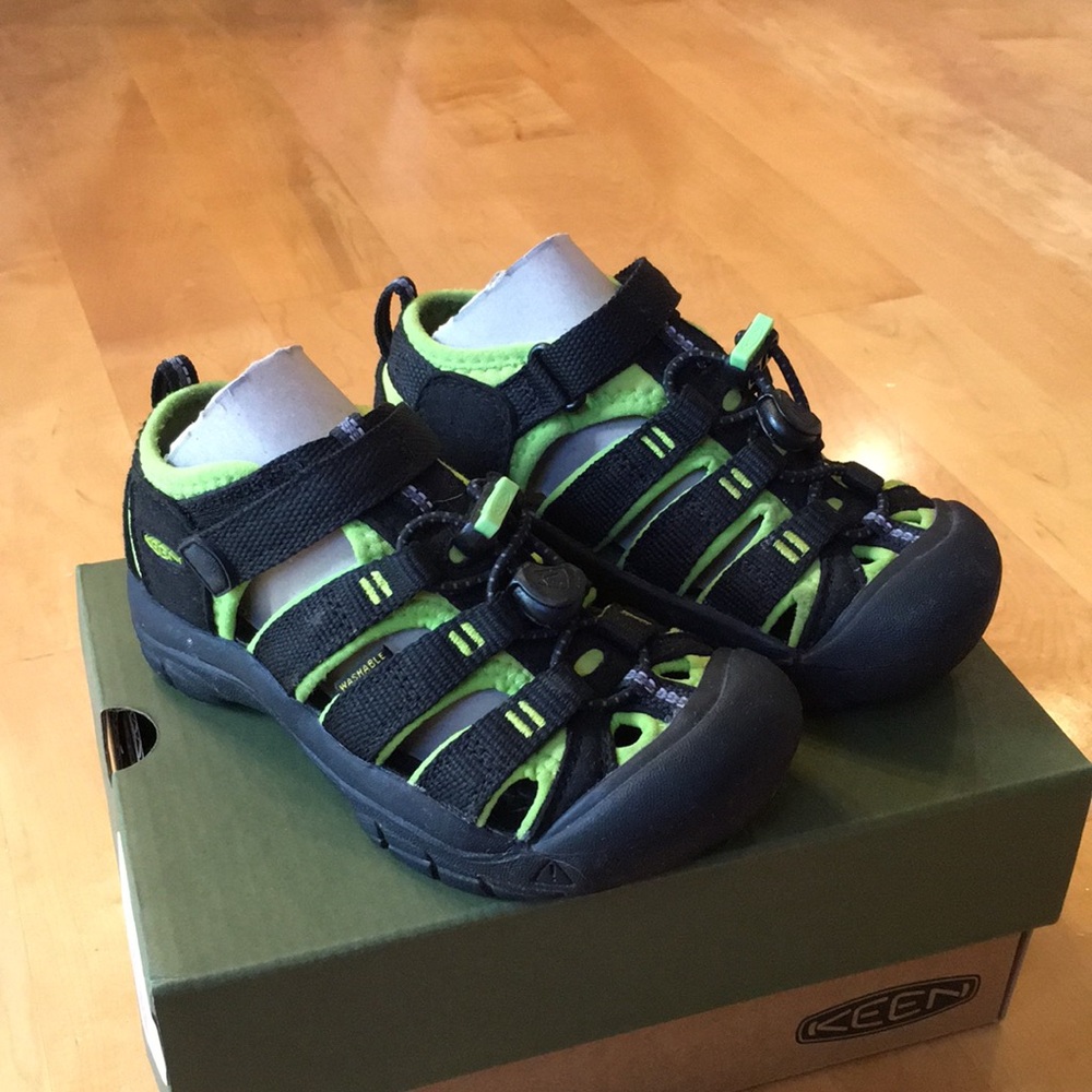 KEEN | Little Kids' Newport H2 Sandal Closed Toe